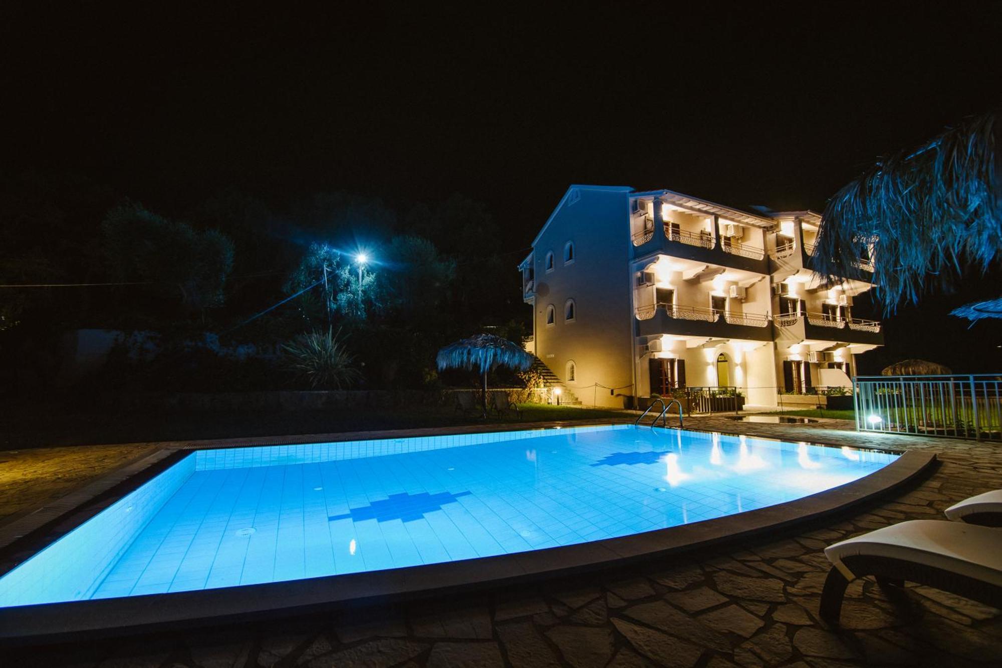 Giorgos Apartments Dassiá Exteriér fotografie