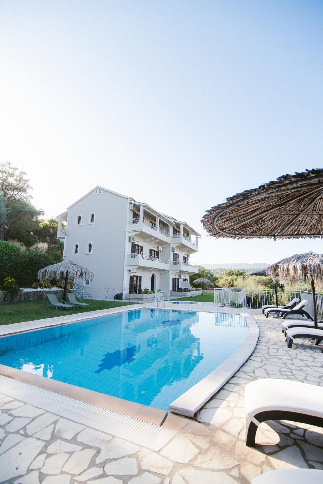 Giorgos Apartments Dassiá Exteriér fotografie